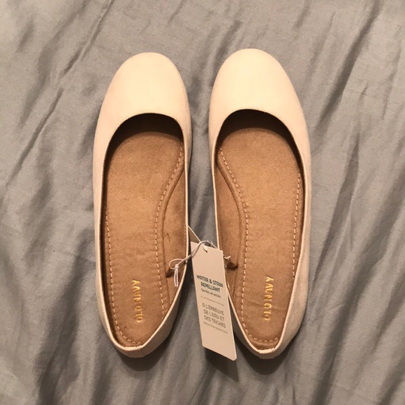 Old Navy Shoes - Eggshell Flats - offers considered!!